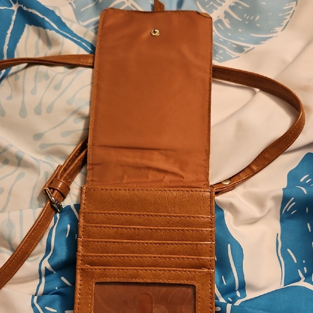 Women’s Crossbody Phone Bag - Tan - Picture 2 of 2